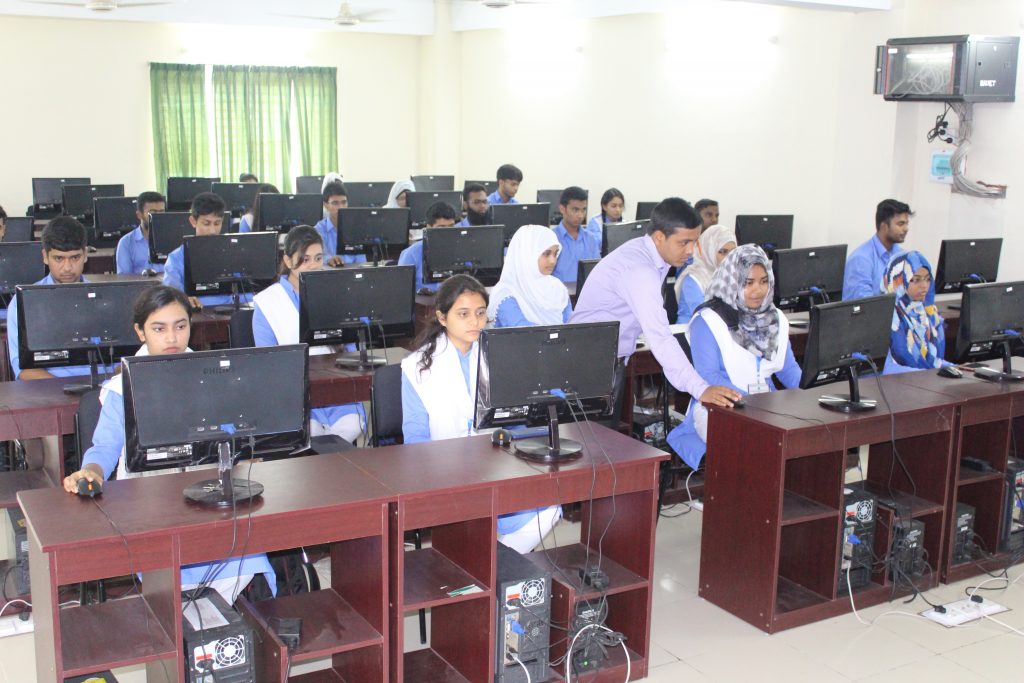 কম্পিউটার ল্যাব